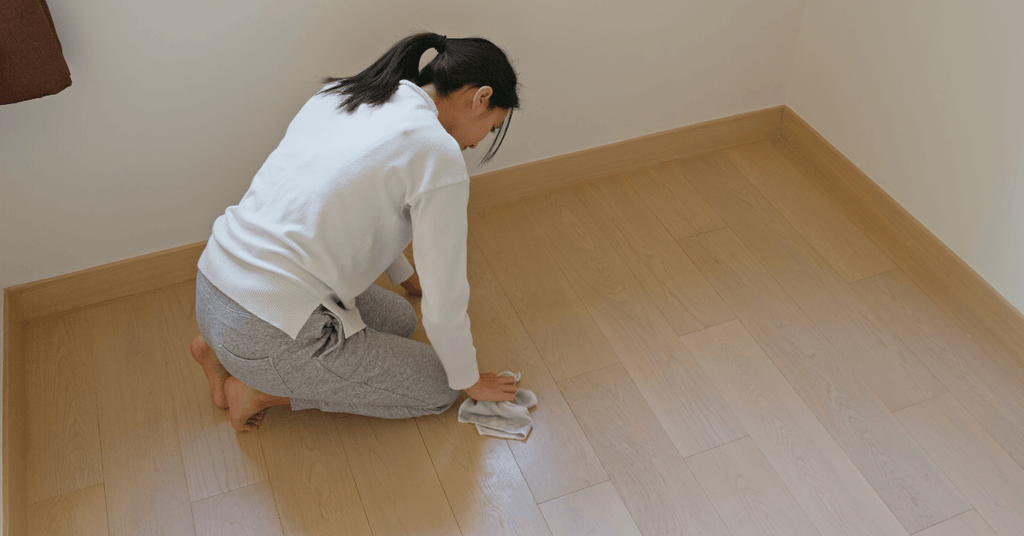 Hardwood Cleaning Tips: The Difference Between Cleaning Hardwood and Laminate Floors