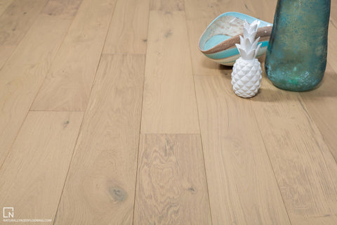 Naturally Aged Flooring Wirebrushed Collection White Mist